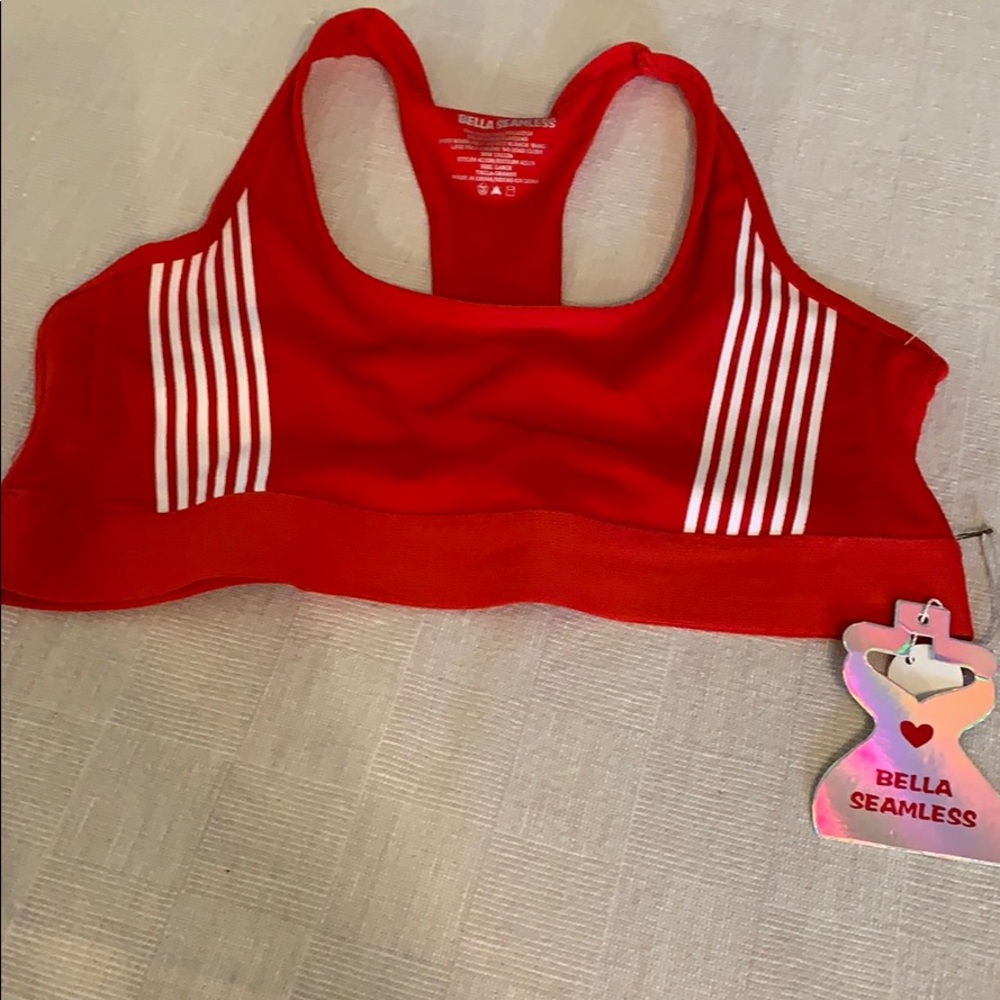 *NWT* Bella Seamless Bra